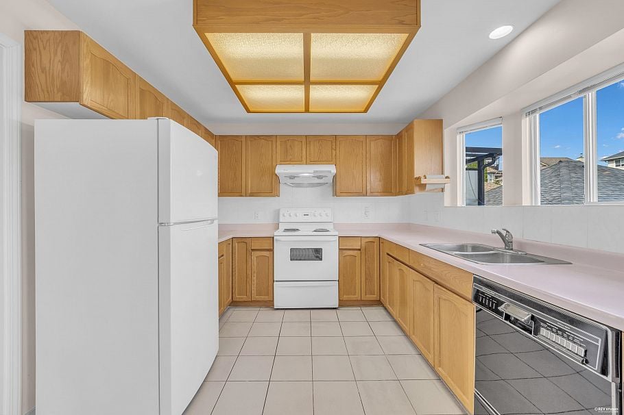 3681 Scales Place Vancouver, BC - 14
