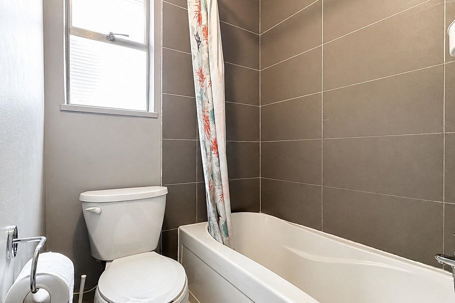 6175 Quebec Street Vancouver, BC - 19
