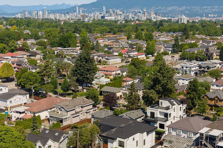 1 1448 E 30th Avenue Vancouver, BC - 25