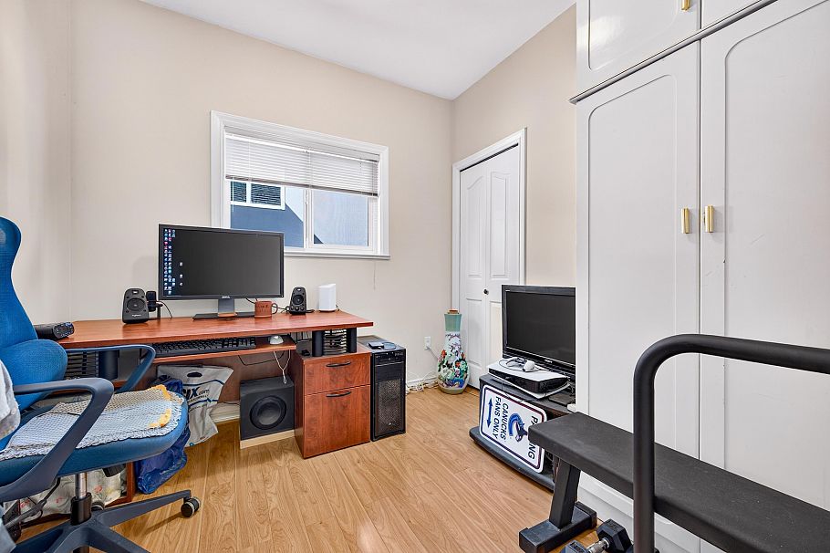 650 W 70th Avenue Vancouver, BC - 7