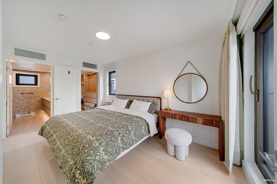 6292 Oak Street Vancouver, BC - 23
