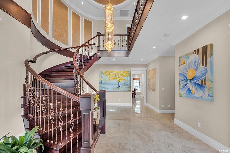 2769 W 49th Avenue Vancouver, BC - 2
