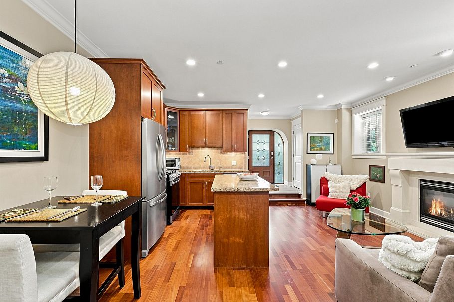 2425 Larch Street Vancouver, BC - 17