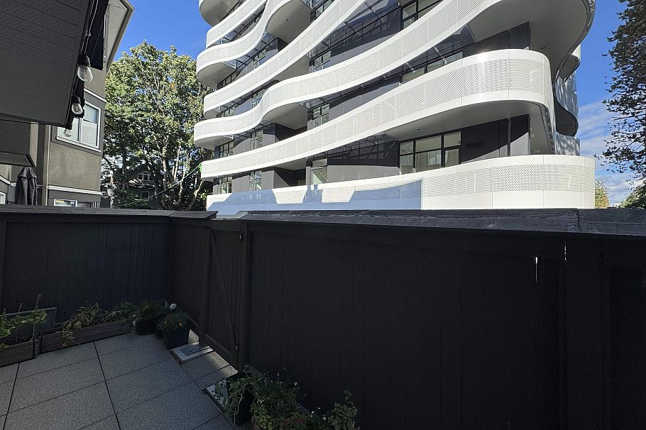 117 555 W 14th Avenue Vancouver, BC - 18