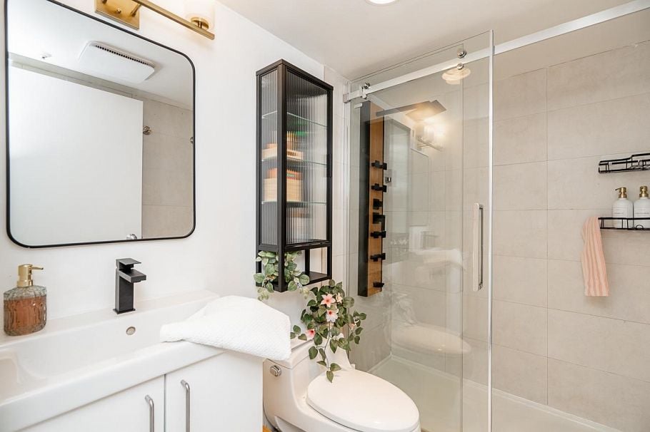 403 811 Helmcken Street Vancouver, BC - 19