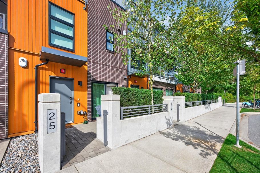 25 3490 Mt Seymour Parkway Vancouver, BC - 25