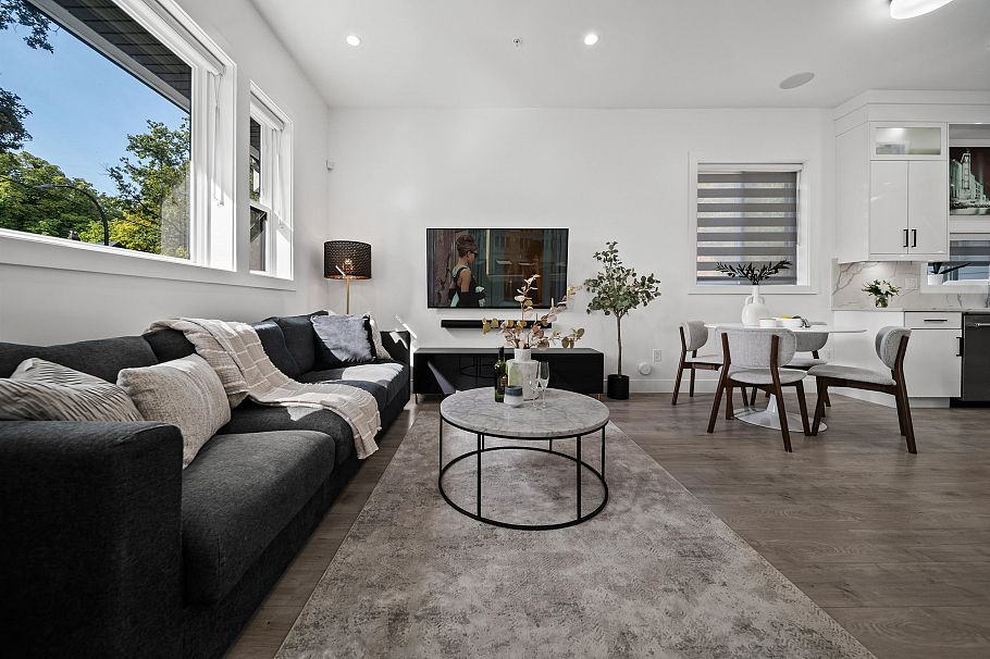 1131 E 23rd Avenue Vancouver, BC - 3