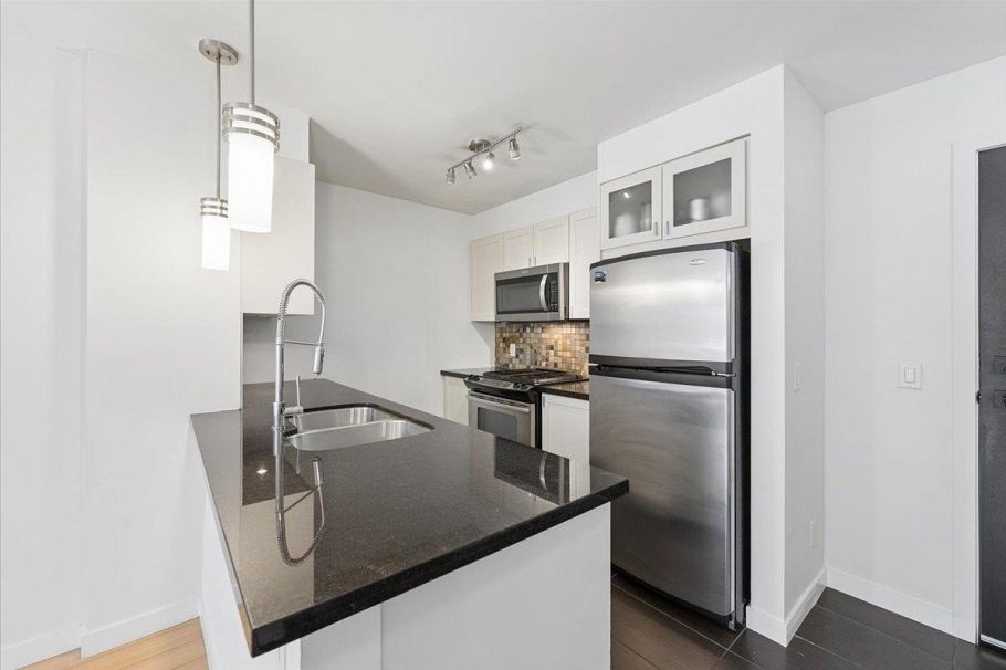 218 405 Skeena Street Vancouver, BC - 8