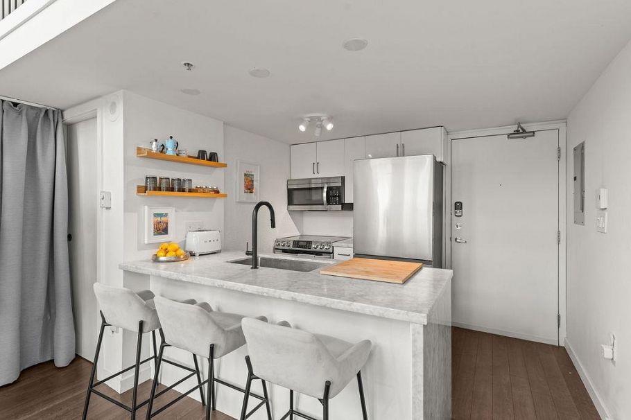 401 1 E Cordova Street Vancouver, BC - 7