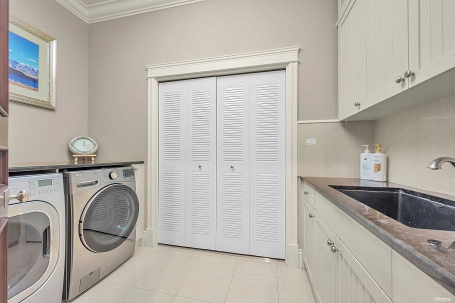 2769 W 49th Avenue Vancouver, BC - 33