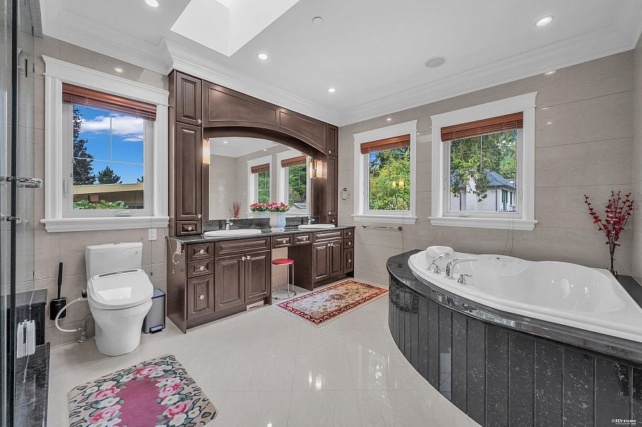 2769 W 49th Avenue Vancouver, BC - 20