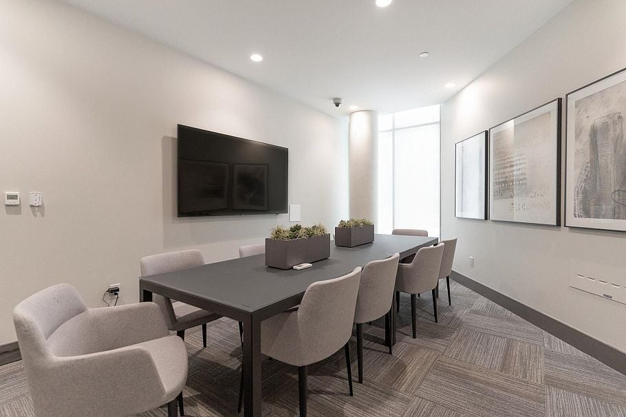 602 3581 E Kent Avenue North Vancouver, BC - 16