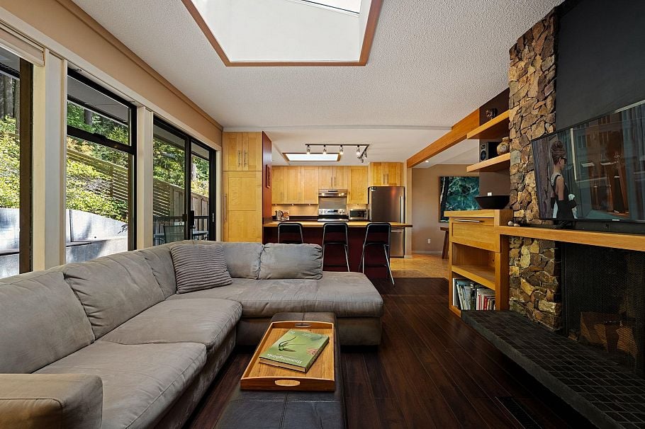 2344 Hyannis Drive North Vancouver, BC - 12