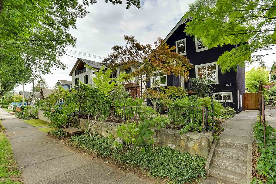 2227 E 7th Avenue Vancouver, BC - 1