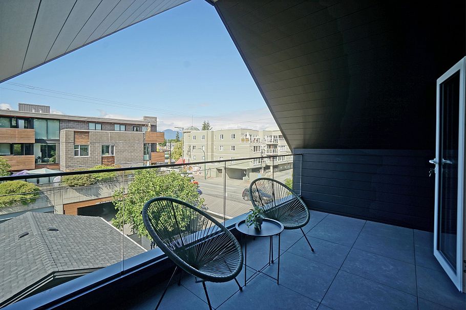 2 3315 W 10th Street Vancouver, BC - 24