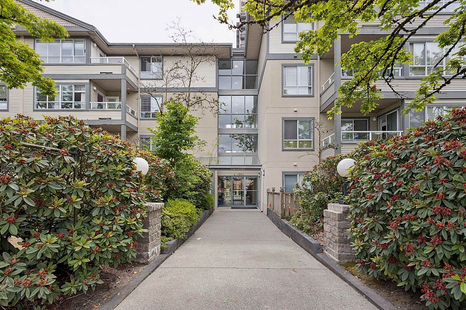 204 4990 Mcgeer Street Vancouver, BC - 1