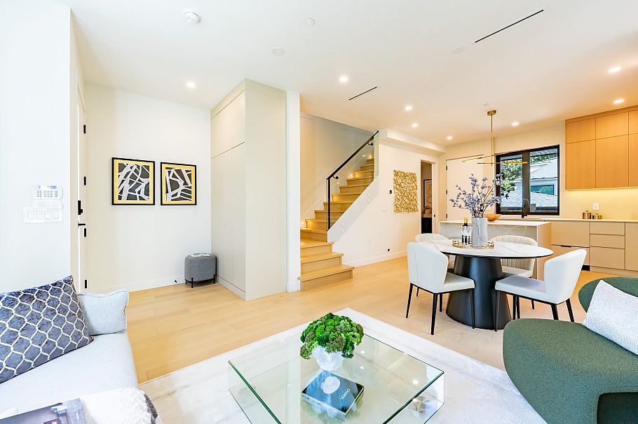 6577 Lime Street Vancouver, BC - 15