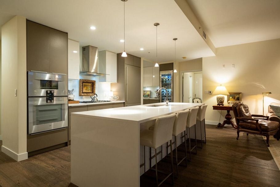 302 4427 Cambie Street Vancouver, BC - 9