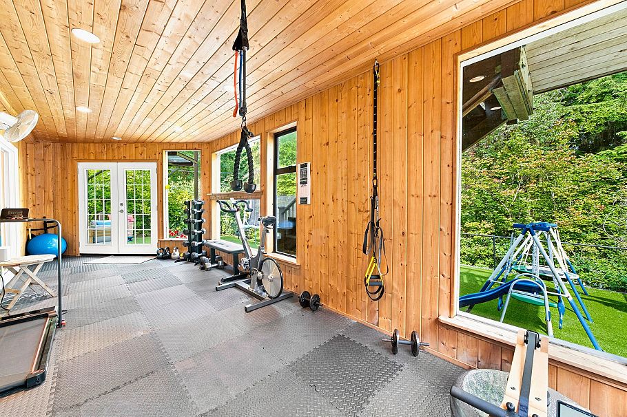 2360 Mackay Avenue North Vancouver, BC - 20