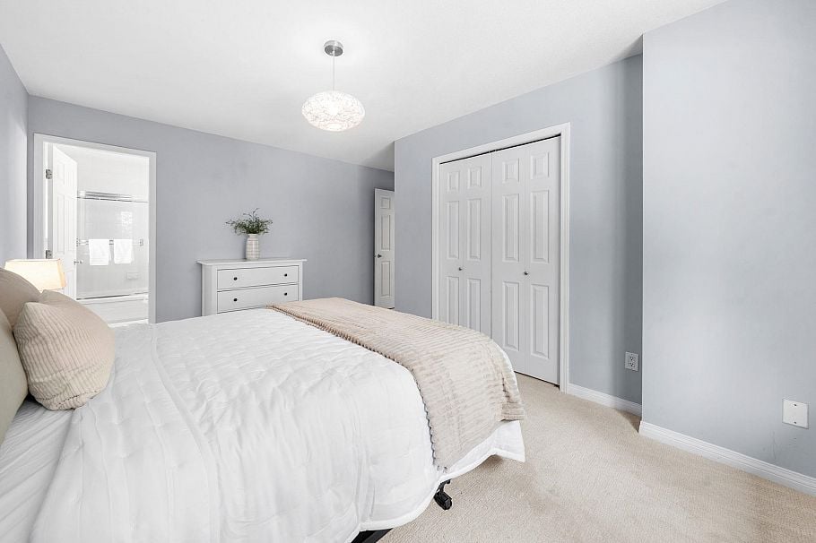 1617 Emerson Court North Vancouver, BC - 25