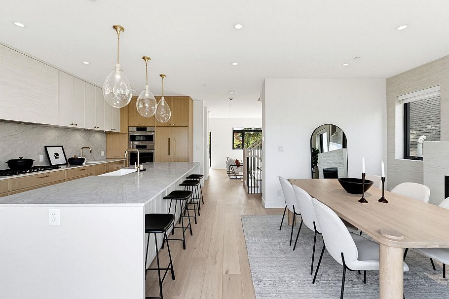 635 E 22nd Avenue Vancouver, BC - 9