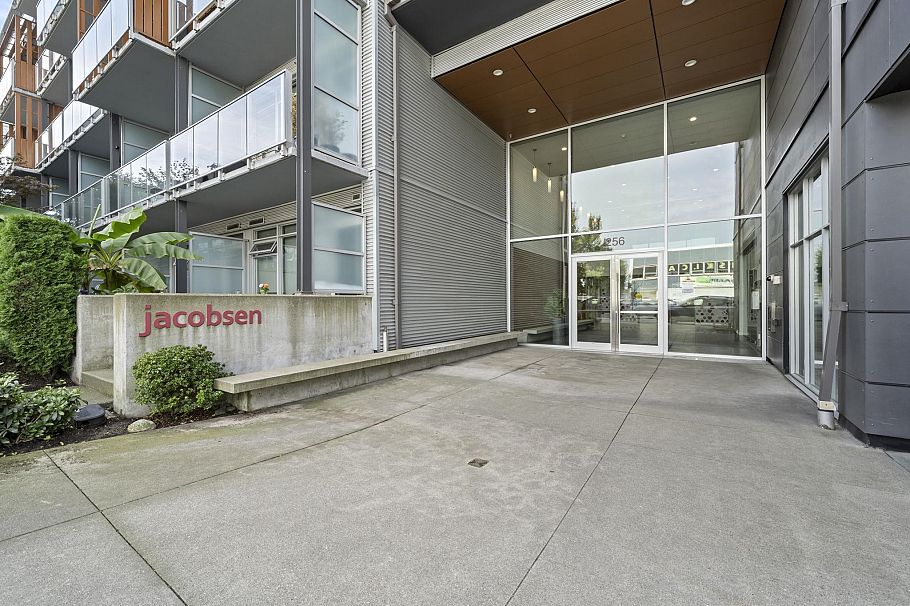 413 256 E 2nd Avenue Vancouver, BC - 21