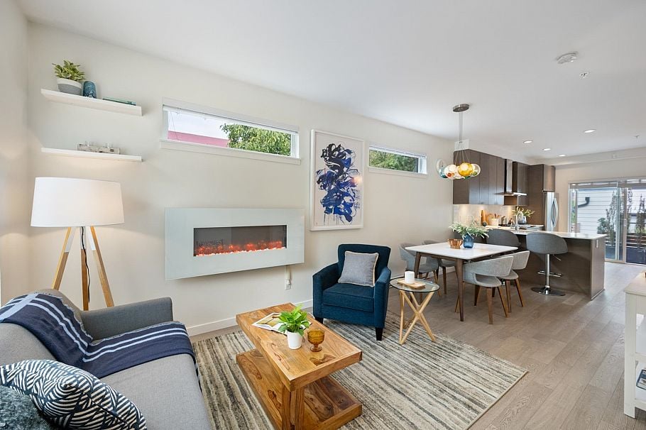 501 E 44th Avenue Vancouver, BC - 6
