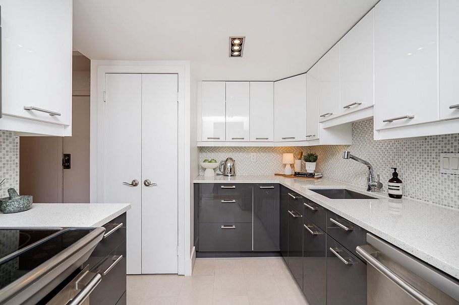 902 1616 W 13 Avenue Vancouver, BC - 2
