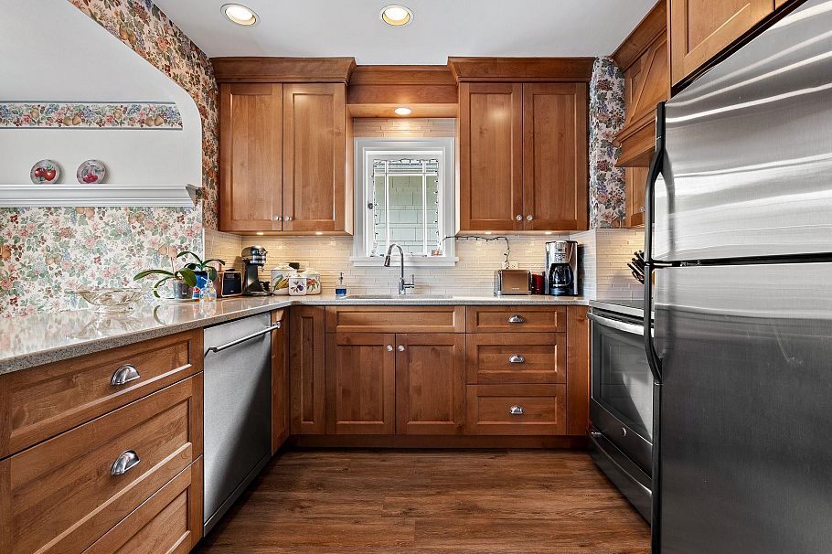 3692 W 19th Avenue Vancouver, BC - 8