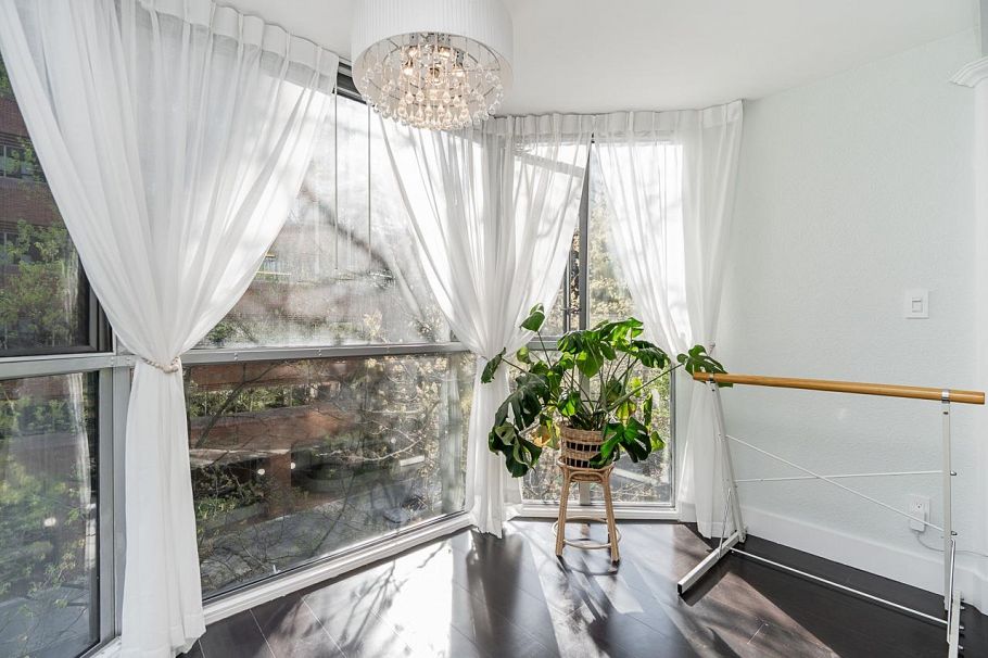 403 811 Helmcken Street Vancouver, BC - 12