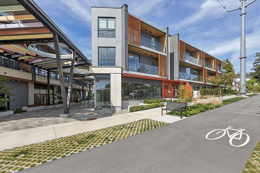 303 333 St. Davids Avenue North Vancouver, BC - 33