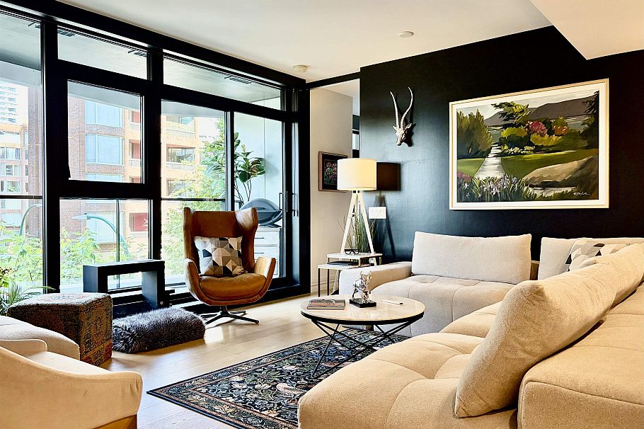 406 889 Pacific Street Vancouver, BC - 2