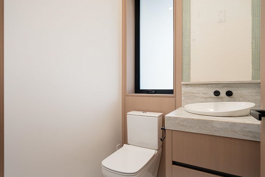 2 1448 E 30th Avenue Vancouver, BC - 5