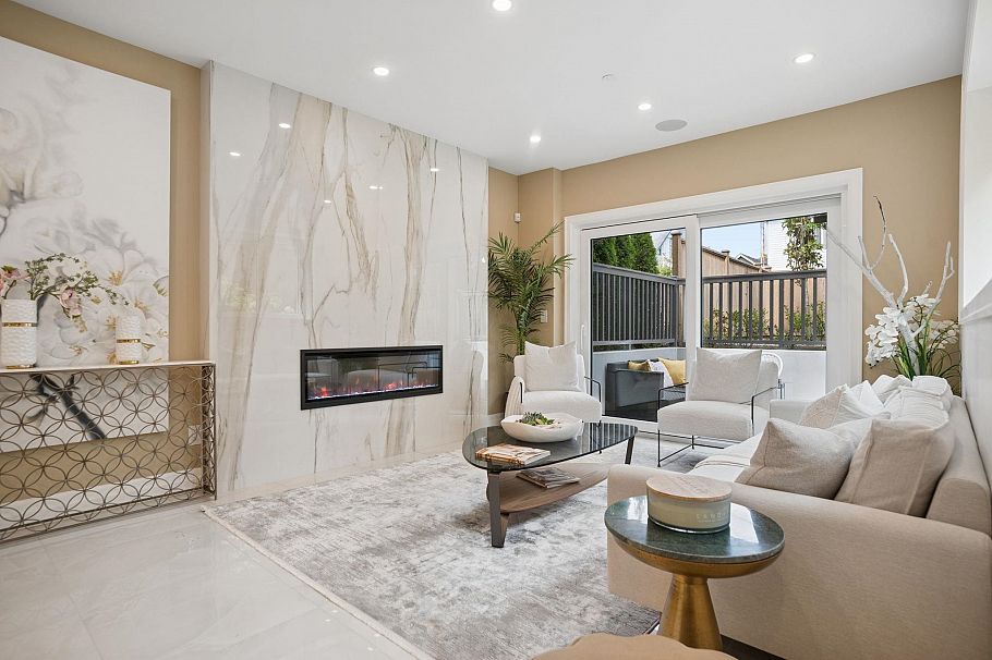 2523 W 8th Avenue Vancouver, BC - 8