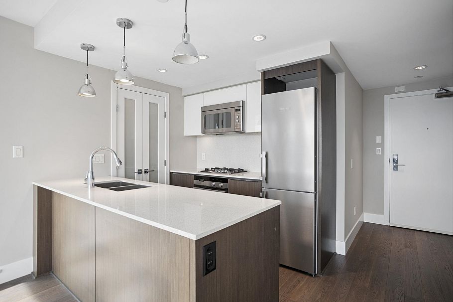 906 538 W 7th Avenue Vancouver, BC - 4
