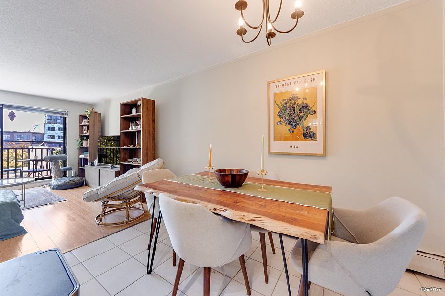 107 131 W 4th Street North Vancouver, BC - 12