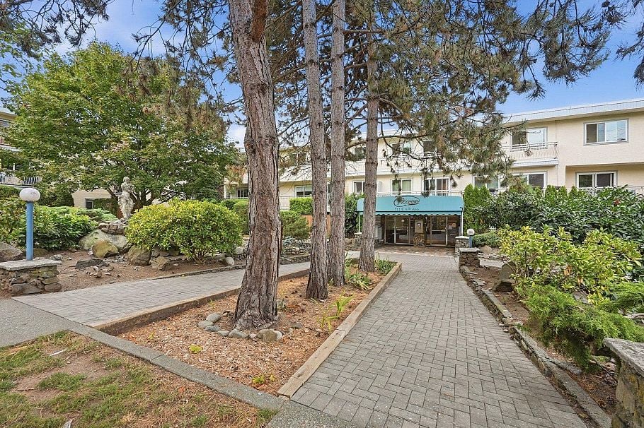 229 711 E 6th Avenue Vancouver, BC - 1