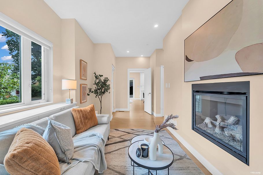 3249 Sophia Street Vancouver, BC - 3