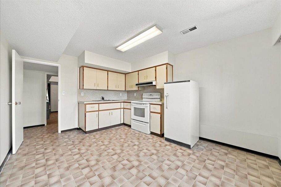 4371 Commercial Street Vancouver, BC - 29