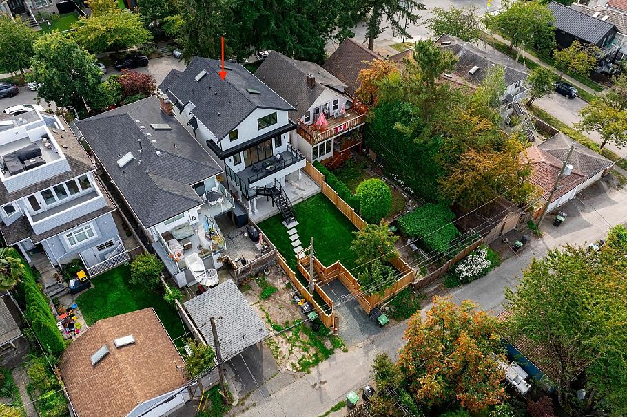 635 E 22nd Avenue Vancouver, BC - 37
