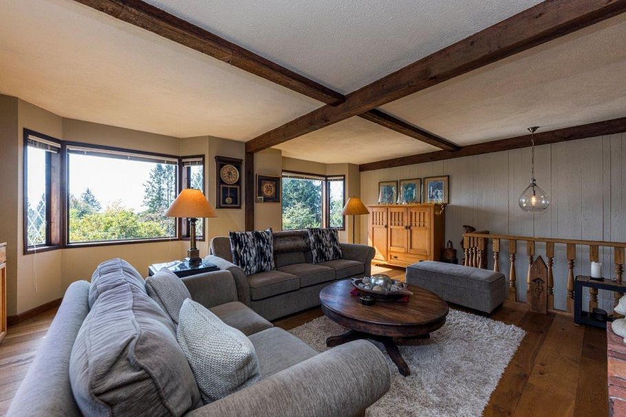 350 E Windsor Road North Vancouver, BC - 8