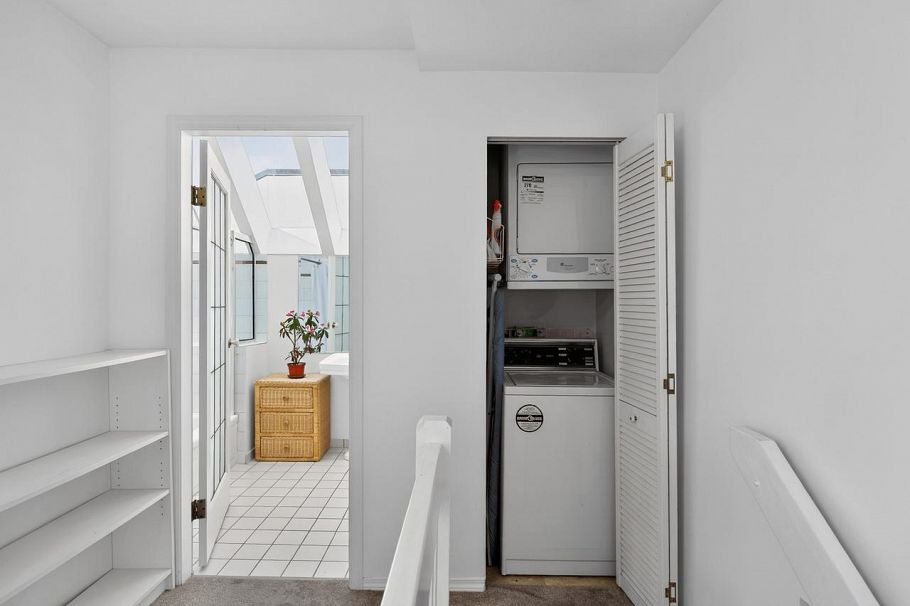 2175 W 3rd Avenue Vancouver, BC - 20