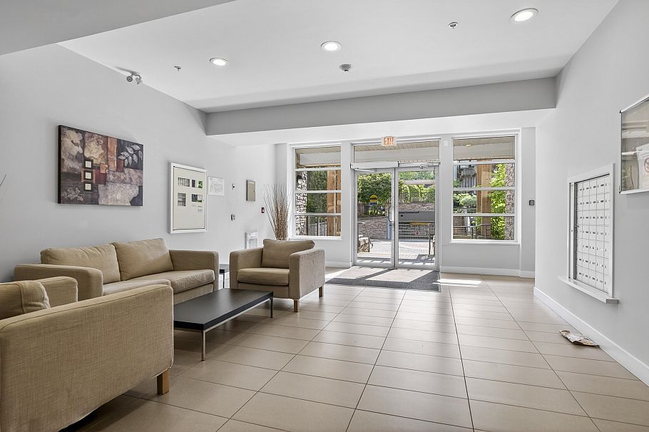 202 3294 Mt Seymour Parkway North Vancouver, BC - 26