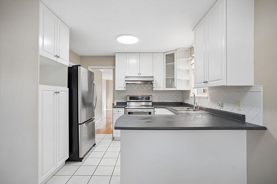 785 E 50th Avenue Vancouver, BC - 5