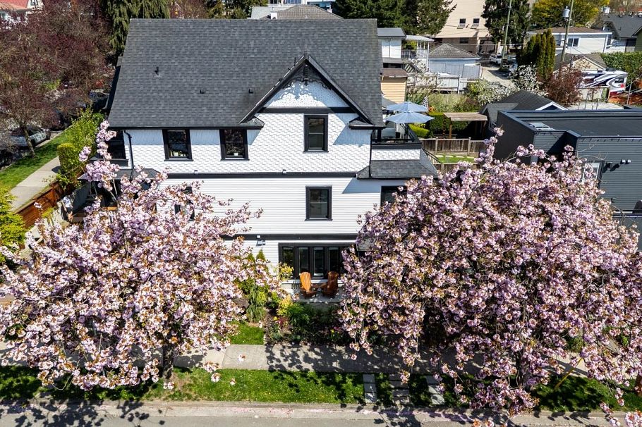 3918 Carolina Street Vancouver, BC - 2