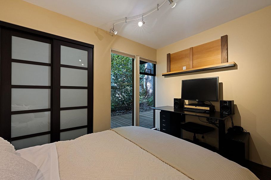 2344 Hyannis Drive North Vancouver, BC - 22