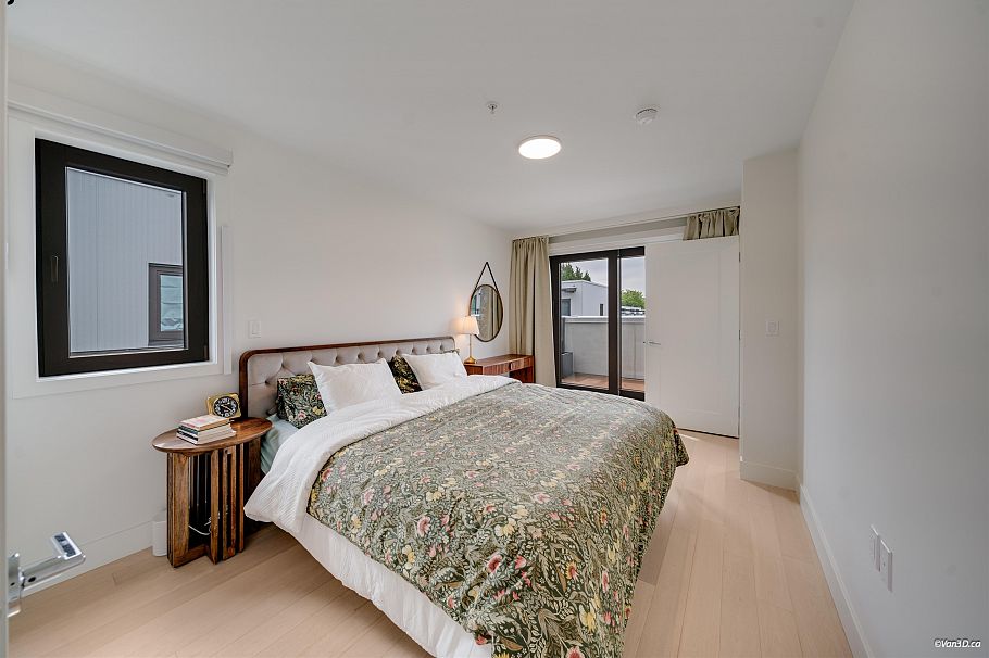 6292 Oak Street Vancouver, BC - 5