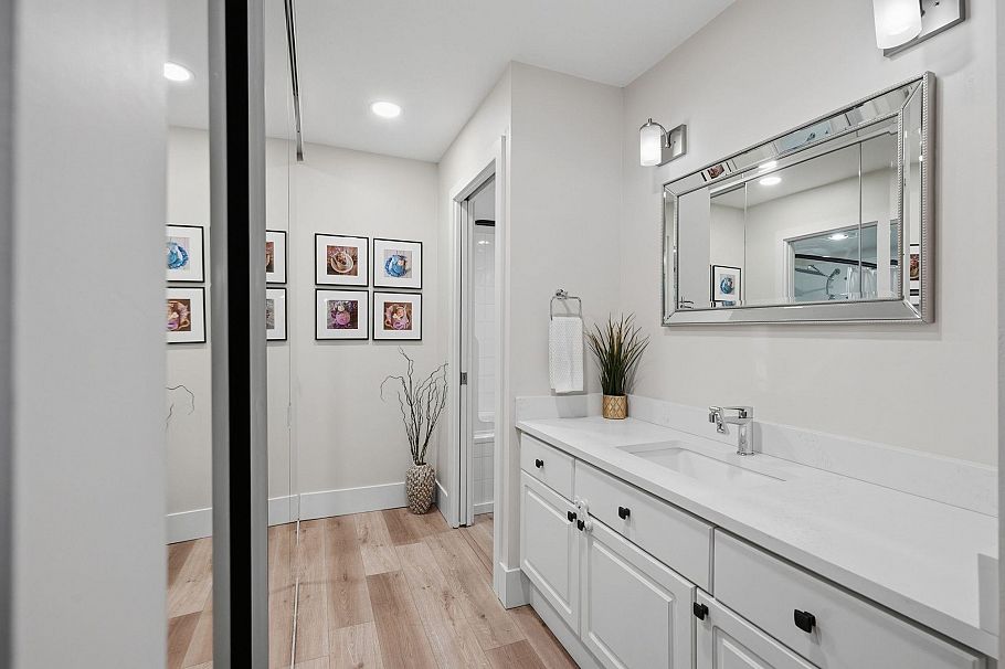 102 1538 Bowser Avenue North Vancouver, BC - 30