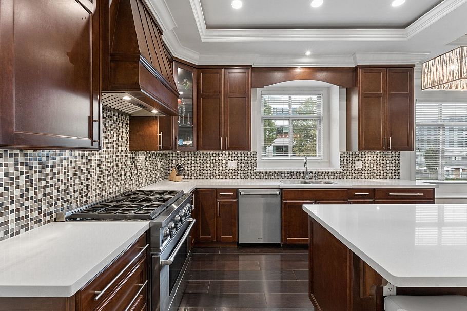 4898 Quebec Street Vancouver, BC - 8