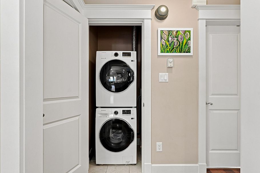 2425 Larch Street Vancouver, BC - 32